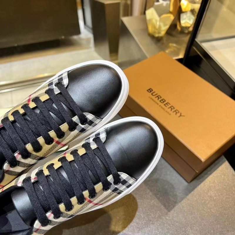 Burberry Low Shoes